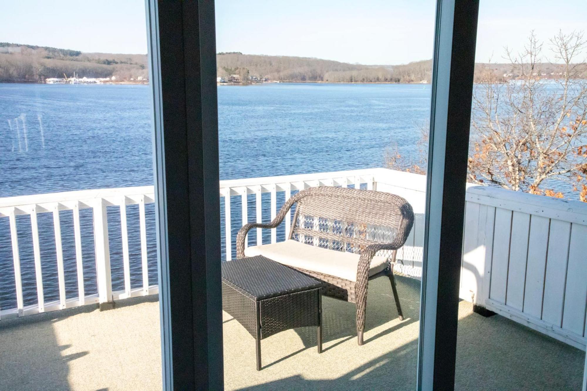 Spectacular Home With A Amazing Ocean - River View Groton Exterior photo